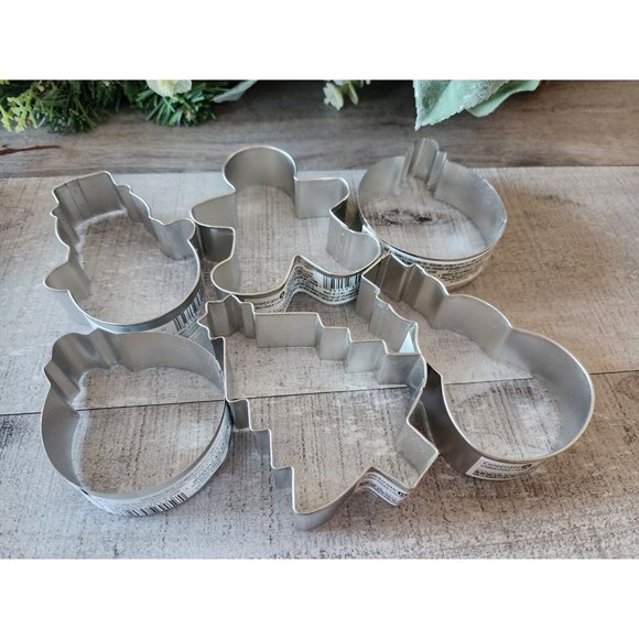 NEW Metal Holiday Cookie Cutter Lot Christmas - Snowmen Gingerbread Man Tree + - Picture 2 of 6